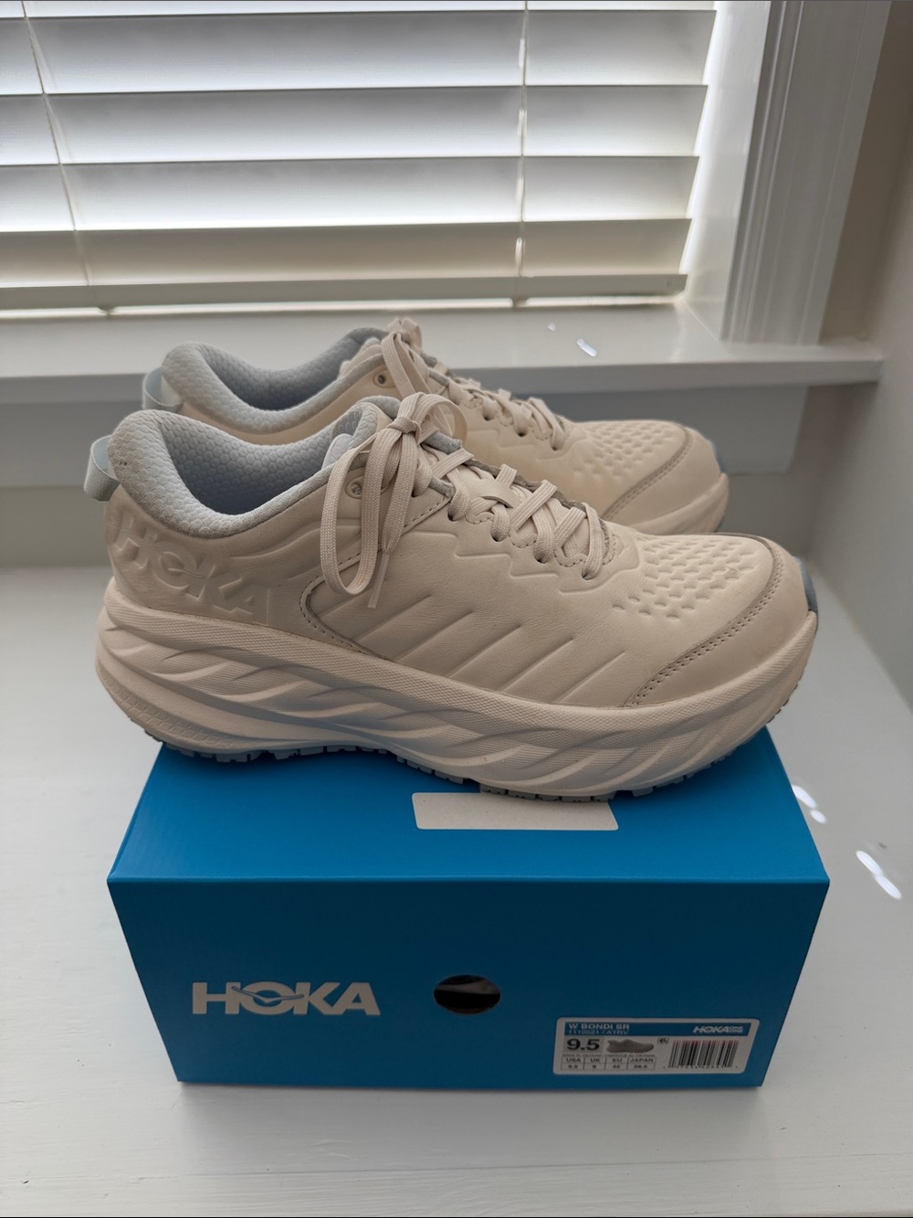 Hoka Bondi SR All Terrain Athletic Shoes - Picture 3 of 9